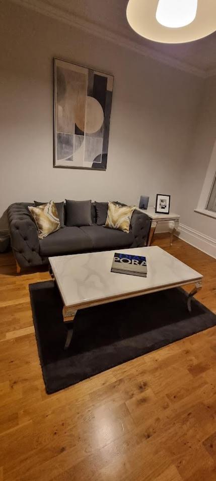 Star London Warwick Mansions 3-Bed Oasis Londres Exterior foto